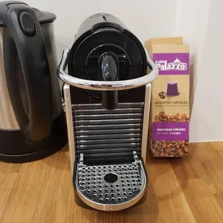 Nearby, Close To Amsterdam, The Hague -6p